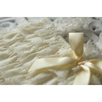 Tört fehér csipke kezeslábas babafotózáshoz (3-6 hó)