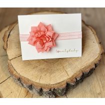 Halvány barack színű  kislány fejpánt virággal